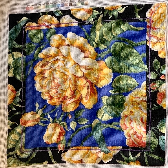 Other - Floral Needlepoint with Yellow Roses